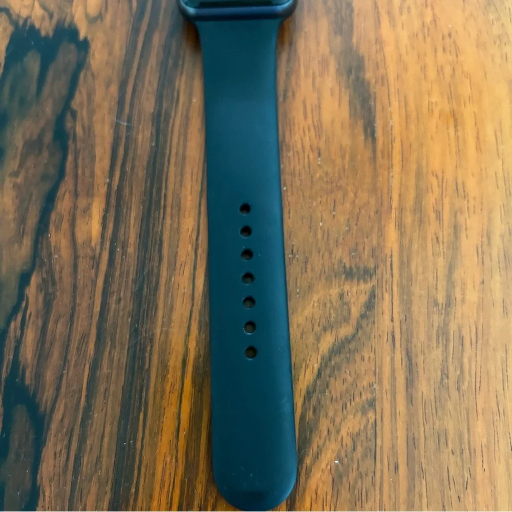 Like New Apple Watch Series 3 Space Gray 42mm Black Straps